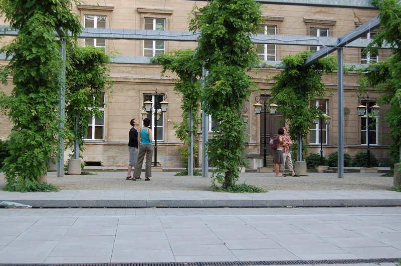 Pneumatic Sound Field exhibited at Tesla, Berlin, part of Sonambiente 2006