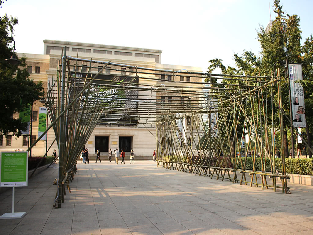 Pneumatic Sound Field exhibited at the International Electronic Music Week, Shanghai
                        Conservatory, China