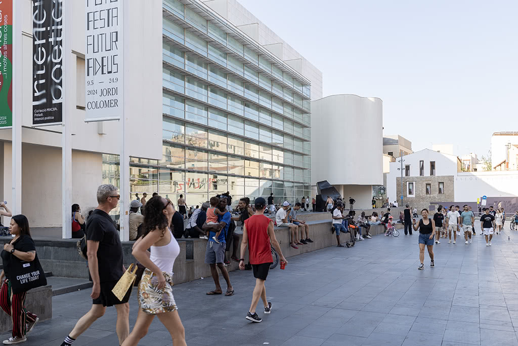 The Plaça dels Àngels at night where people gather and socialise form an essential part of Spiral of Time's recordings